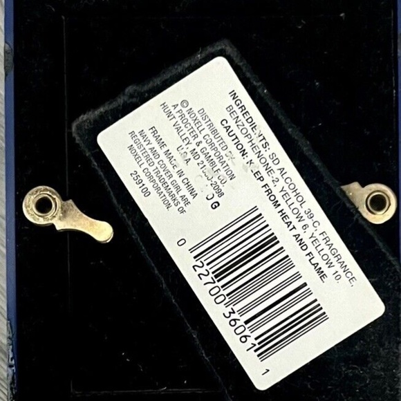 NEW VINTAGE Women's Perfume NAVY By Cover Girl Fragrance In a Frame 3mL - Picture 5 of 5